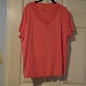 Ladies tshirt 2x 🎄